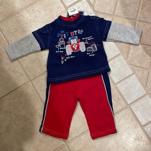 Top/Pants Fleece Set 6/9 months NWT